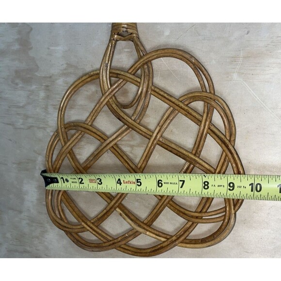 Vtg Rattan Rug Carpet Beater Wicker Decorative Kitchenalia Decorate Wall Hanger - Picture 5 of 6